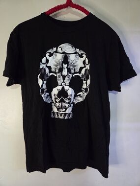 Loot Crate Black Tee with White Cat Skull Graphic